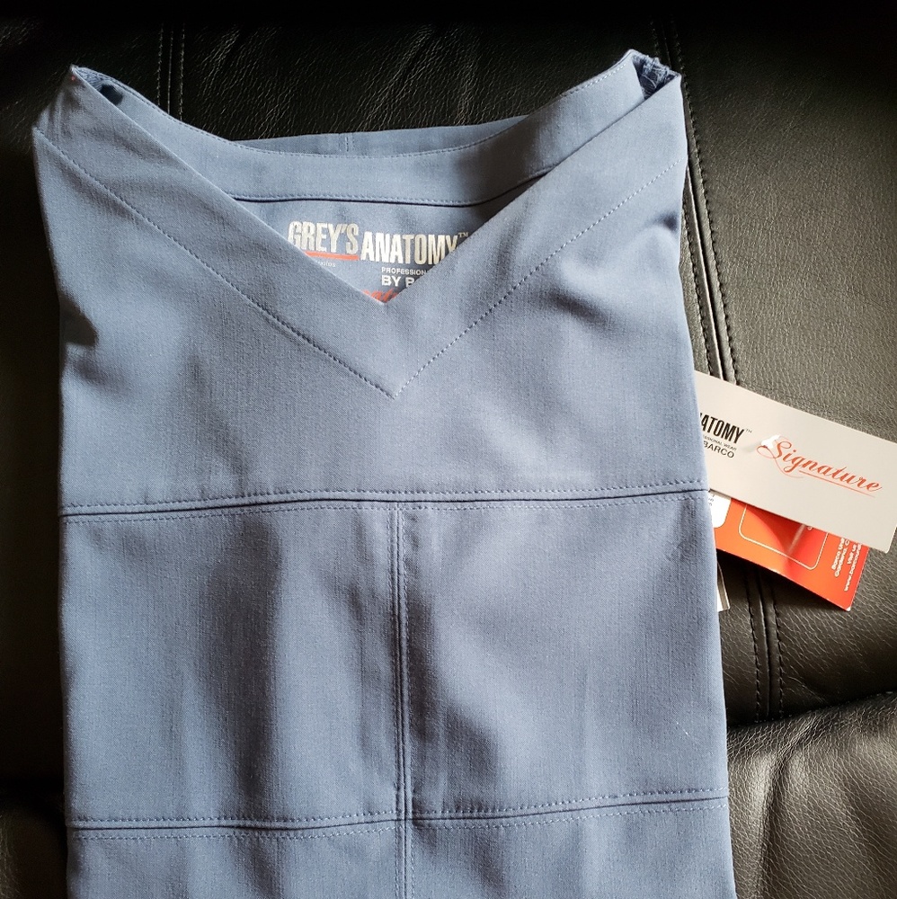 Grey's anatomy scrub top size xs